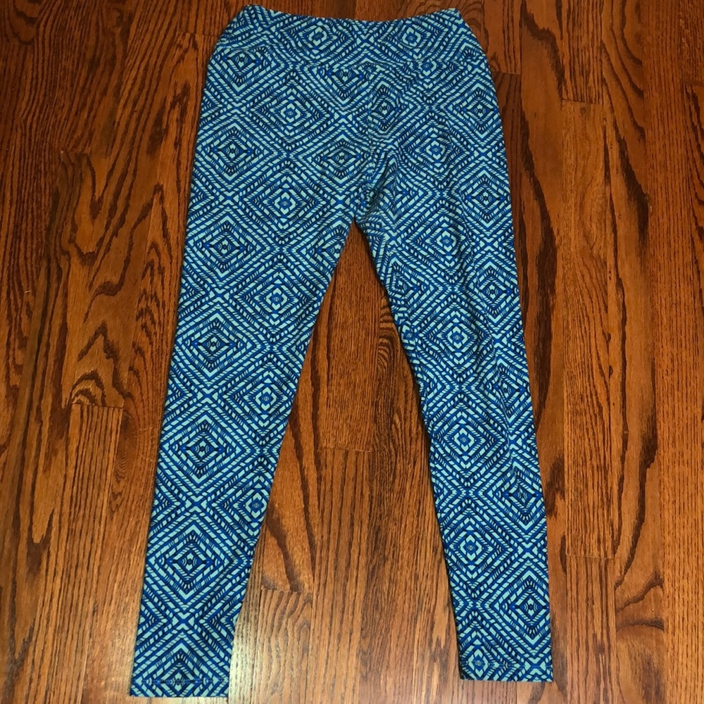 LulaRoe Leggings Blue Geometric Pattern Gym Leisure Pants comfy!